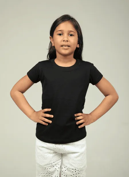 LISA - PRETA INFANTIL (2) (1)
